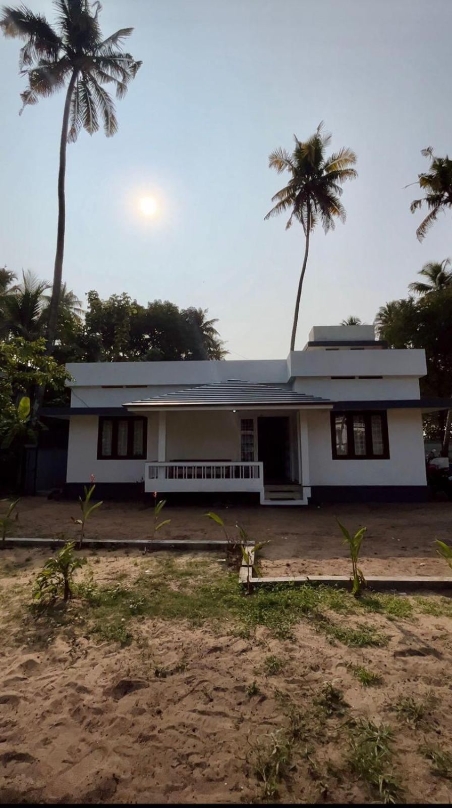 Qubee Home Stay Pallipuram Exterior photo